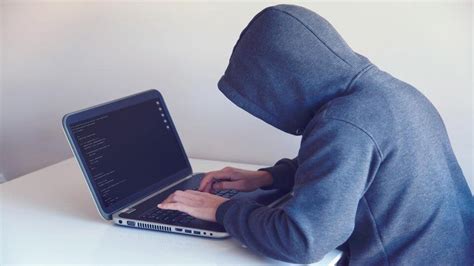 Bitdefender Vs. Norton (2024 Comparison) – Forbes Advisor INDIA.